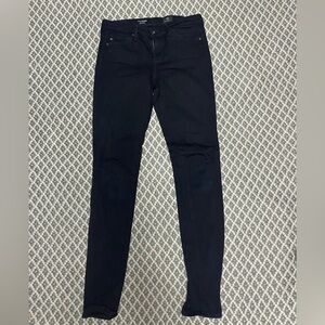 AG The Legging Super Skinny Black Jeans!